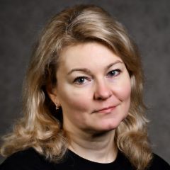 Комбарова Елена